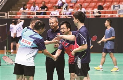 后场劈杀, 羽毛球队队, 设计研究院